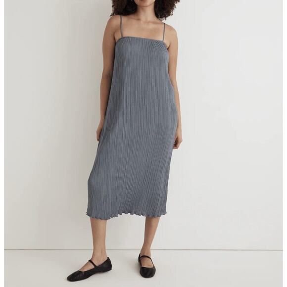 Madewell Dresses & Skirts - NWT Madewell Womens The‎ Goldie Dress 4 In Plisse Midi Slip Pleated Teapot Blue